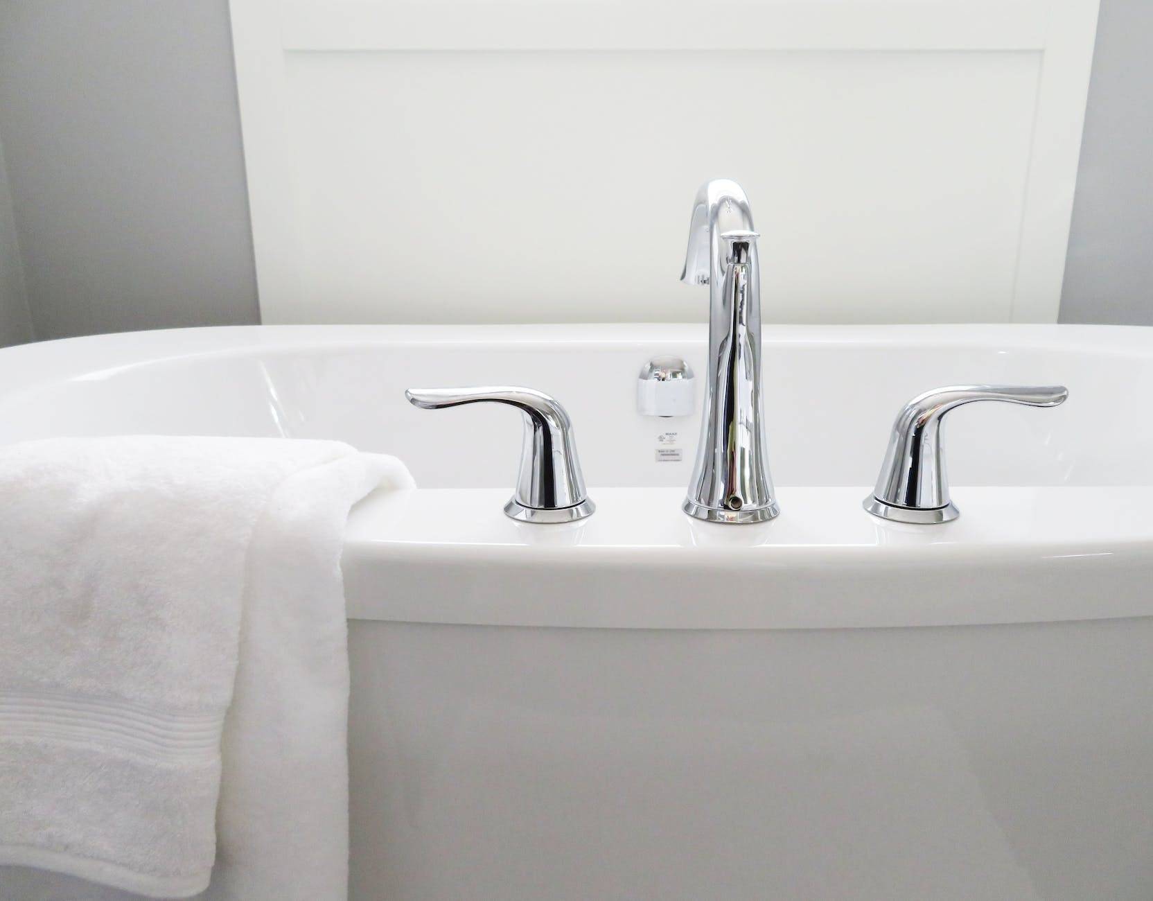 bathroom bathtub ceramic chrome